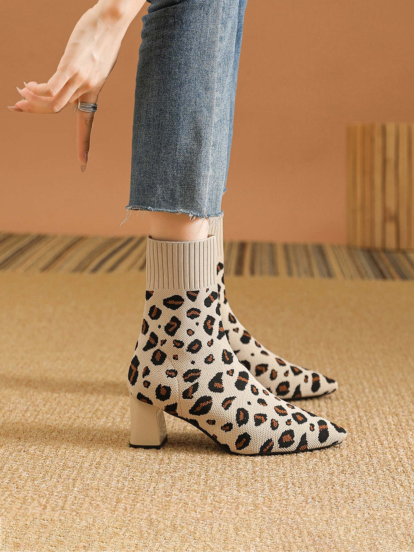 Beige Leopard